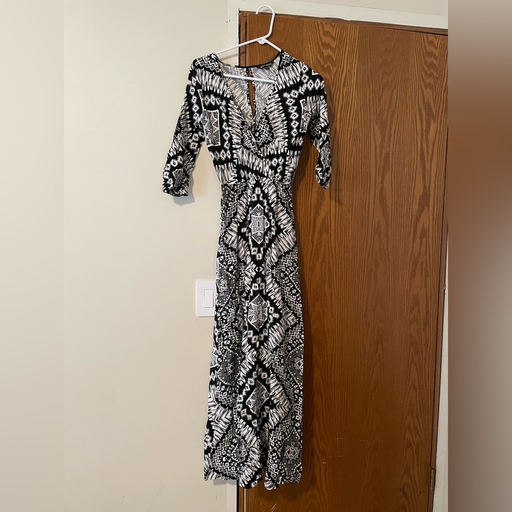 EXPRESS Long Dress with Sleeves